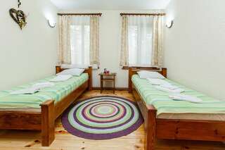 Отель Клуб-Усадьба Бивак Борисов Двухместный номер с 2 отдельными кроватями и общей ванной комнатой-2